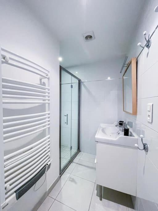 Petit Patio - 2 Chambres - Centre Ville - Climatisation Cassis Exterior photo
