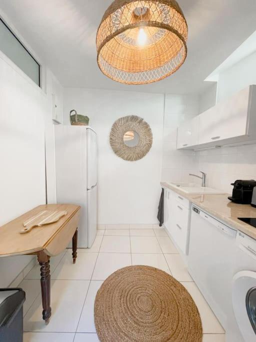 Petit Patio - 2 Chambres - Centre Ville - Climatisation Cassis Exterior photo